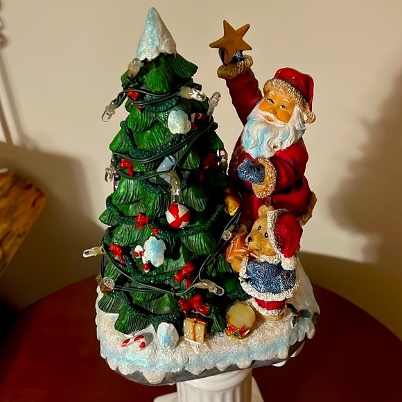 MUSICAL LED HOLIDAY TREE. SANTA  CLAUSE AND LITTLE BEAR 🎅 🐻🎄🌲 - Picture 6 of 11